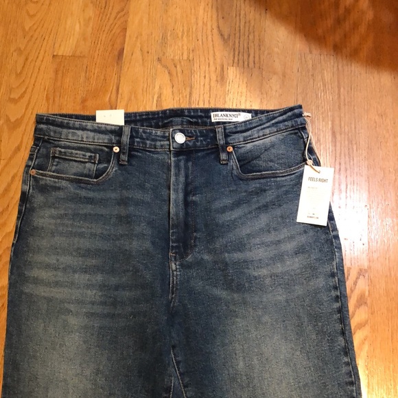 Madison Crop Jeans by Blank NYC 👖 - Picture 15 of 17